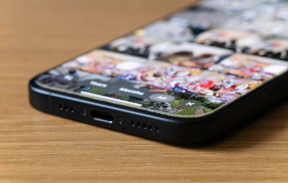 iOS 18.4 iPhone Warning: Update Fixes Bugs But Adds 1 Problem, Report Says